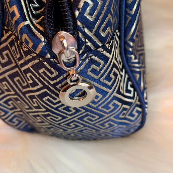 Unique patterned mini bag - Picture 6 of 8